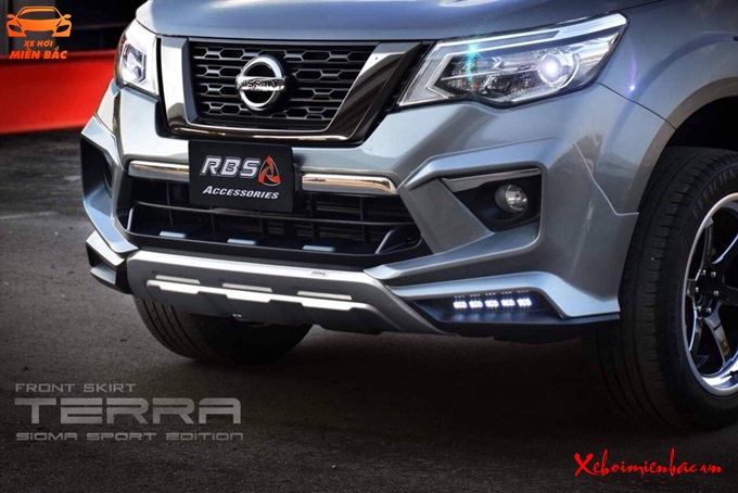 Đầu xe trong bộ bodykit với đèn led rất đẹp