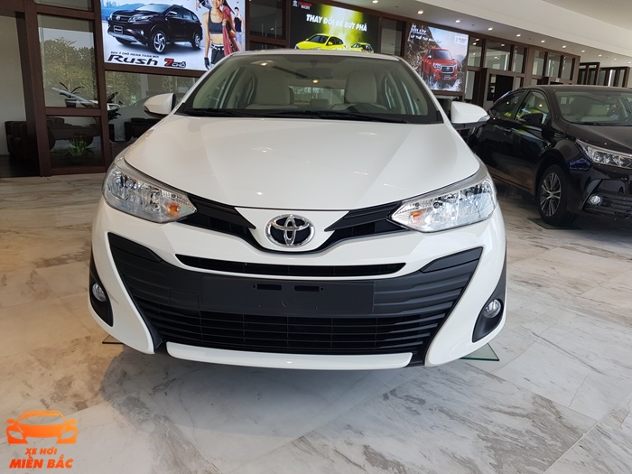 Xe Toyota Vios 1.5E CVT phiên bản số tự động màu trắng tại Toyota Thái Hòa Từ Liêm