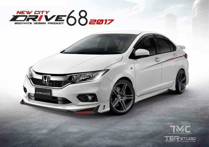 Phần đầu bodykit cho Honda City có ốp cản trước sơn theo màu xe