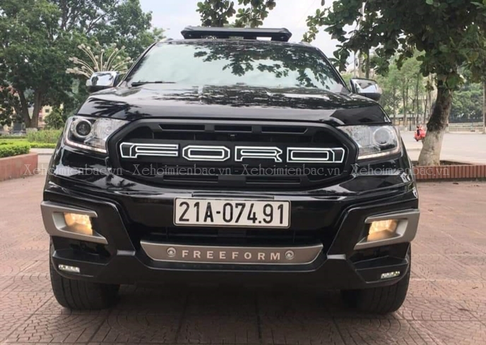 Xe Ford Everest biển Yên Bái độ bodykit cực chất