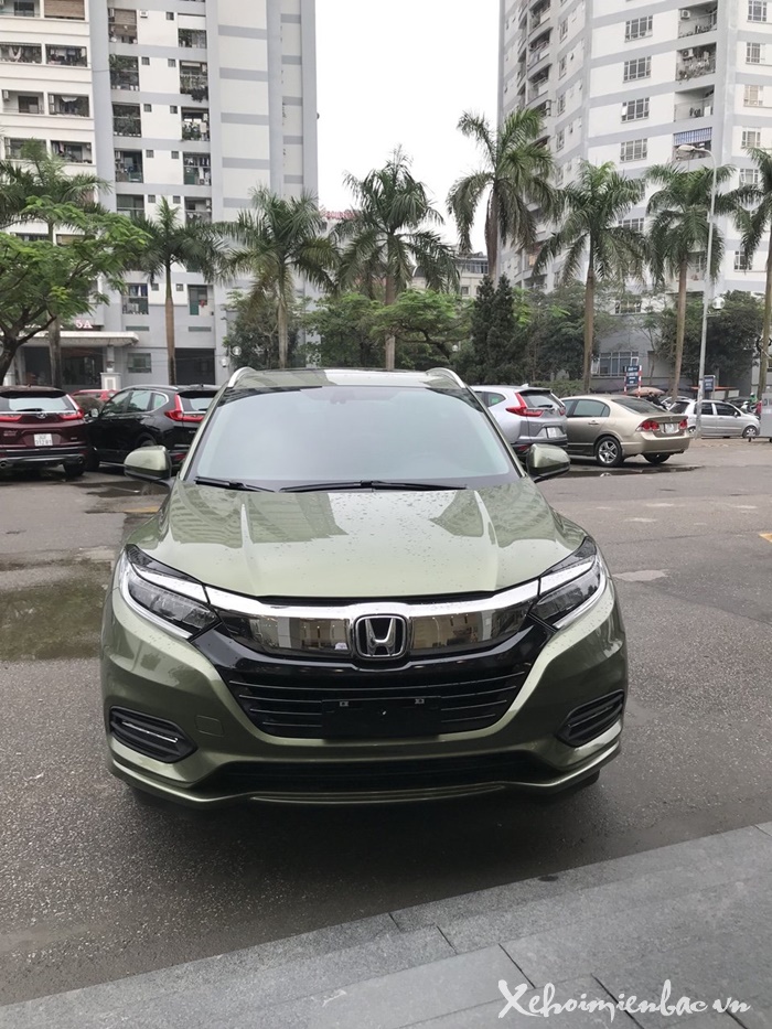 Xe Honda HR-V màu xanh bộ đội độc đáo tại Honda ô tô Mỹ Đình