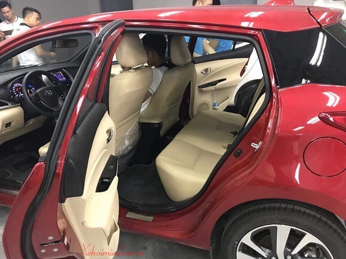 Xe Toyota Yaris 2018 với nội thất màu kem
