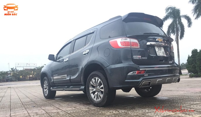 Đuôi xe traiblazer giả 2 bô độc đáo