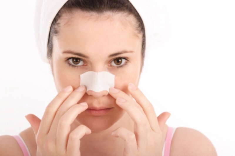 Cách trị mụn cám ở cánh mũi hiệu quả với nguyên liệu tự nhiên Cách trị mụn cám ở cánh mũi hiệu quả với nguyên liệu tự nhiên