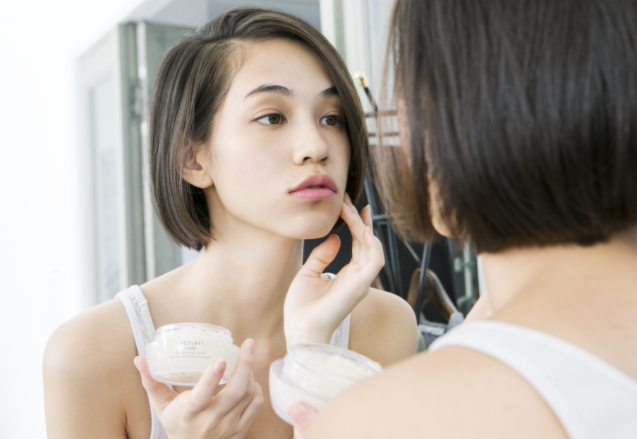 Việc loại bỏ mụn đầu đen liệu có làm to lỗ chân lông? Việc loại bỏ mụn đầu đen liệu có làm to lỗ chân lông?