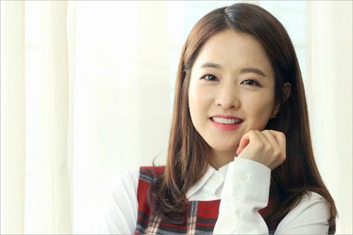 Bí quyết trang điểm trẻ trung của Park Bo Young Bí quyết trang điểm trẻ trung của Park Bo Young