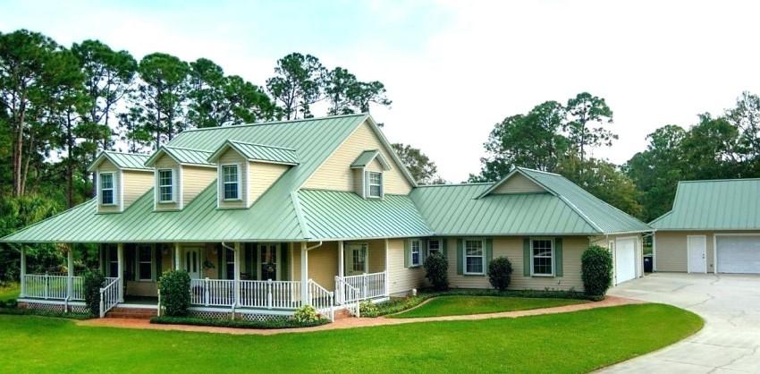 Thiết kế nhà mái tôn xanh ngọc theo kiểu châu Âu