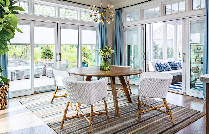 Thiết kế những ô cửa sổ lớn tạo không gian thoáng mát