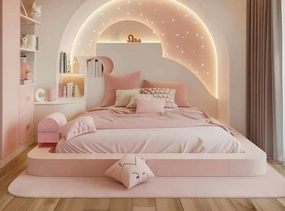 Căn phòng ngủ với tone hồng chủ đạo như một thiên đường mộng mơ