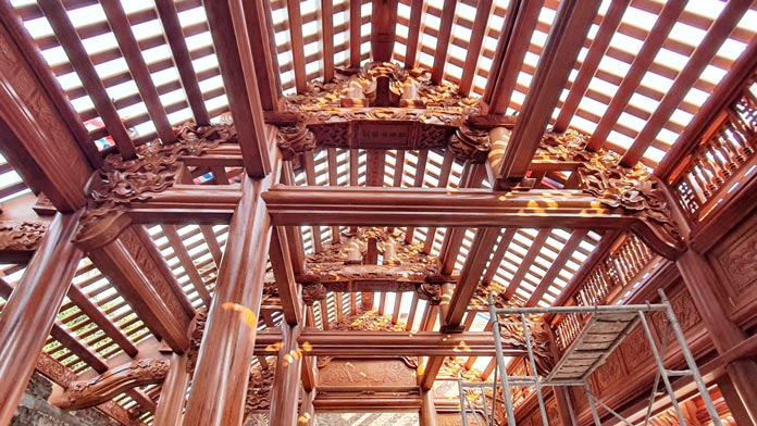 Xà gồ gỗ có tính chất linh hoạt, nhẹ và dễ thi công