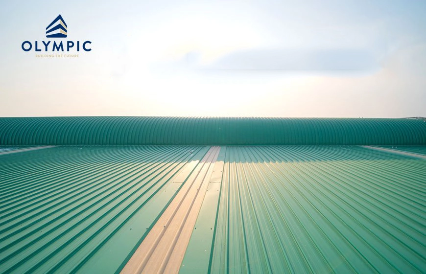 Mái tôn với gam màu xanh rêu nổi bật