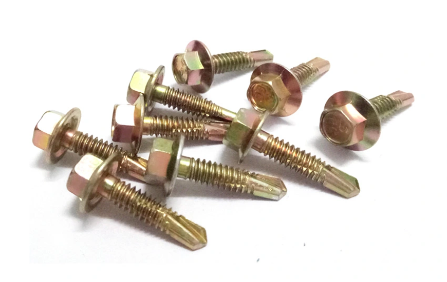 Khách hàng nên mua vít được mạ kẽm và có khả năng chống ăn mòn cao để đảm bảo tính an toàn cho công trình