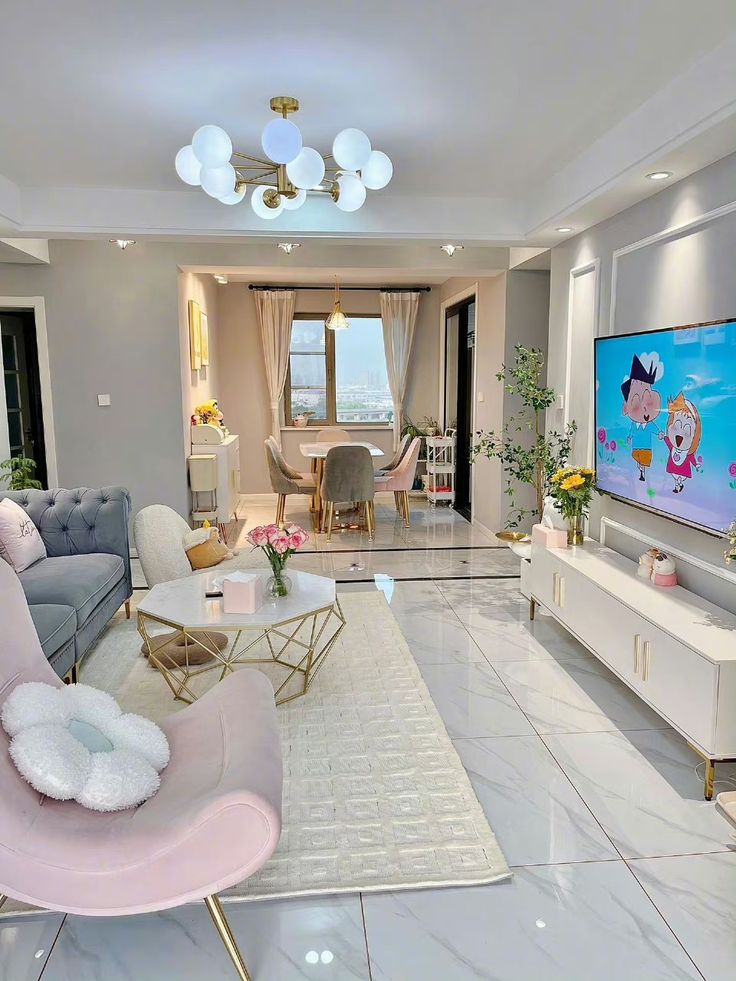 Phụ kiện được sắp xếp cân đối mang đến không gian hài hòa và khoa học