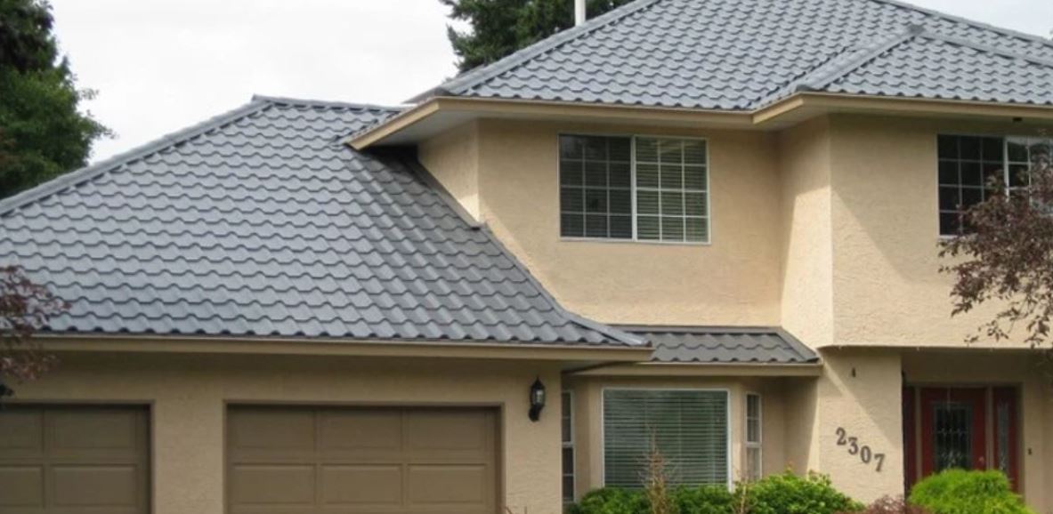 Không gian sống sang trọng và đẳng cấp với tôn cách nhiệt giả ngói Olympic màu ghi xám