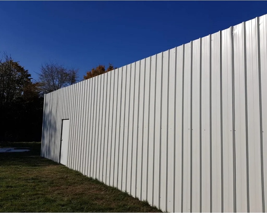 Ứng dụng của tôn 6 sóng Olympic làm vách ngăn