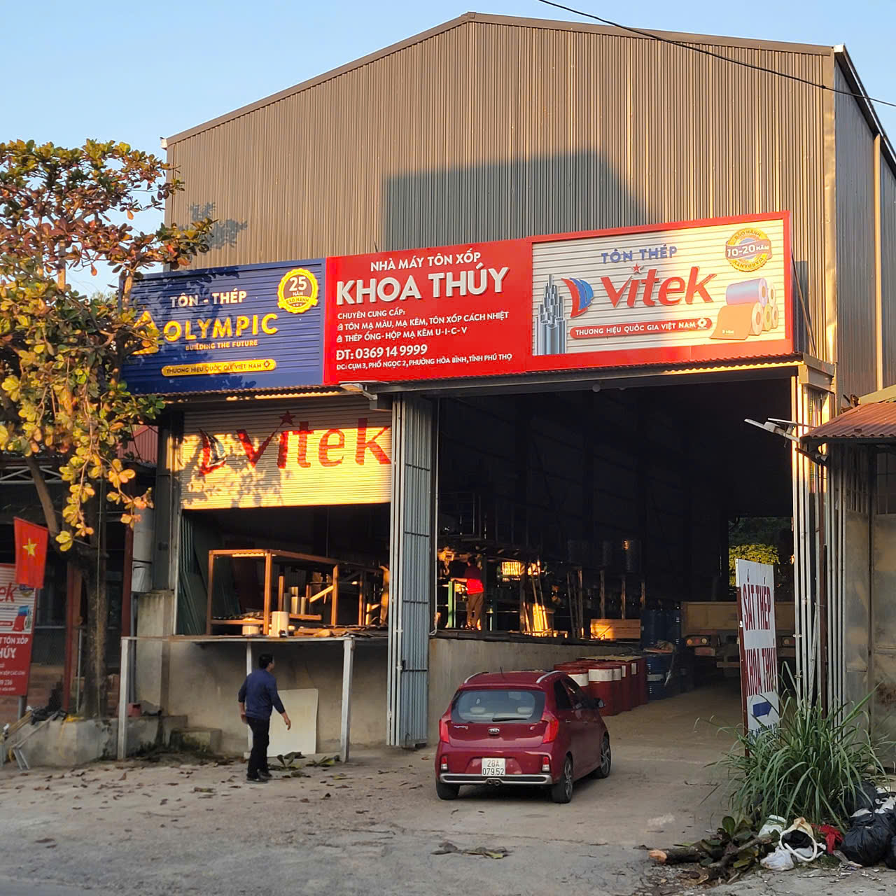 Mua tôn giả ngói kim cương Olympic chính hãng tại các đại lý phân phối tôn Olympic