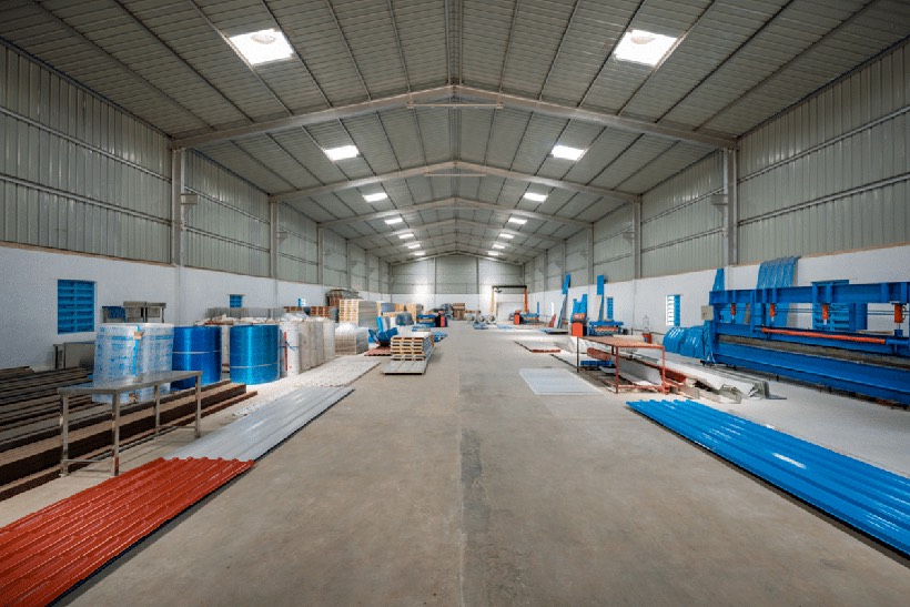 Những điều cần biết khi lựa chọn tôn lợp mái cho nhà xưởng