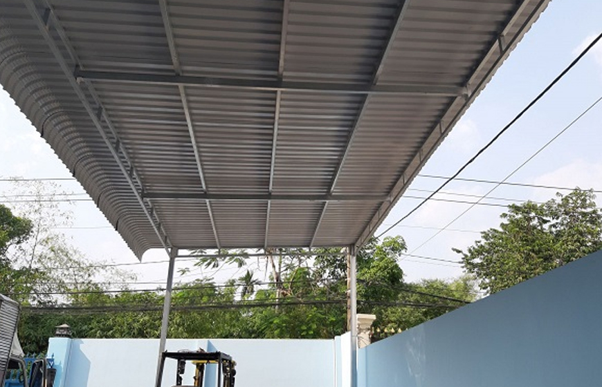 Tôn 11 sóng 1 lớp thường được dùng làm mái hiên