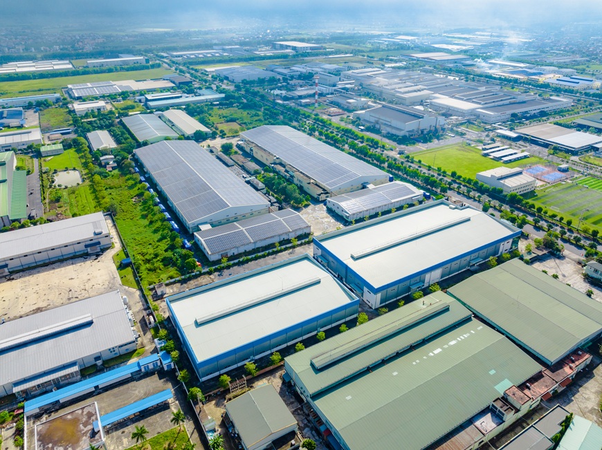 Tôn thép xuất hiện rất nhiều tại các KCN tại Việt Nam