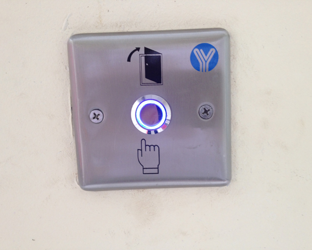 Nút bấm mở cửa BBK-804