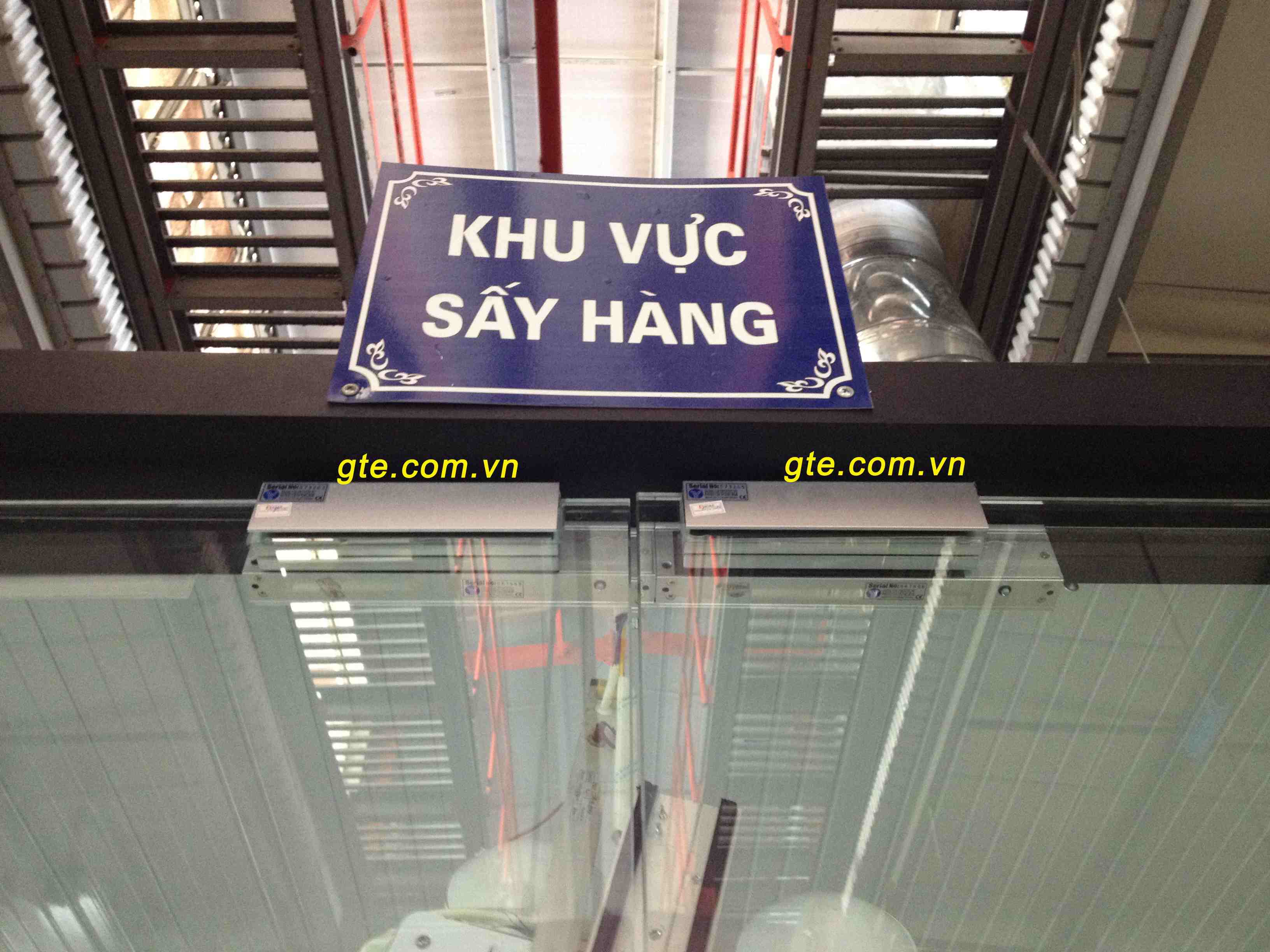 lắp đặt khóa từ chuyên nghiệp