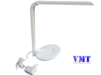 đèn led bàn học