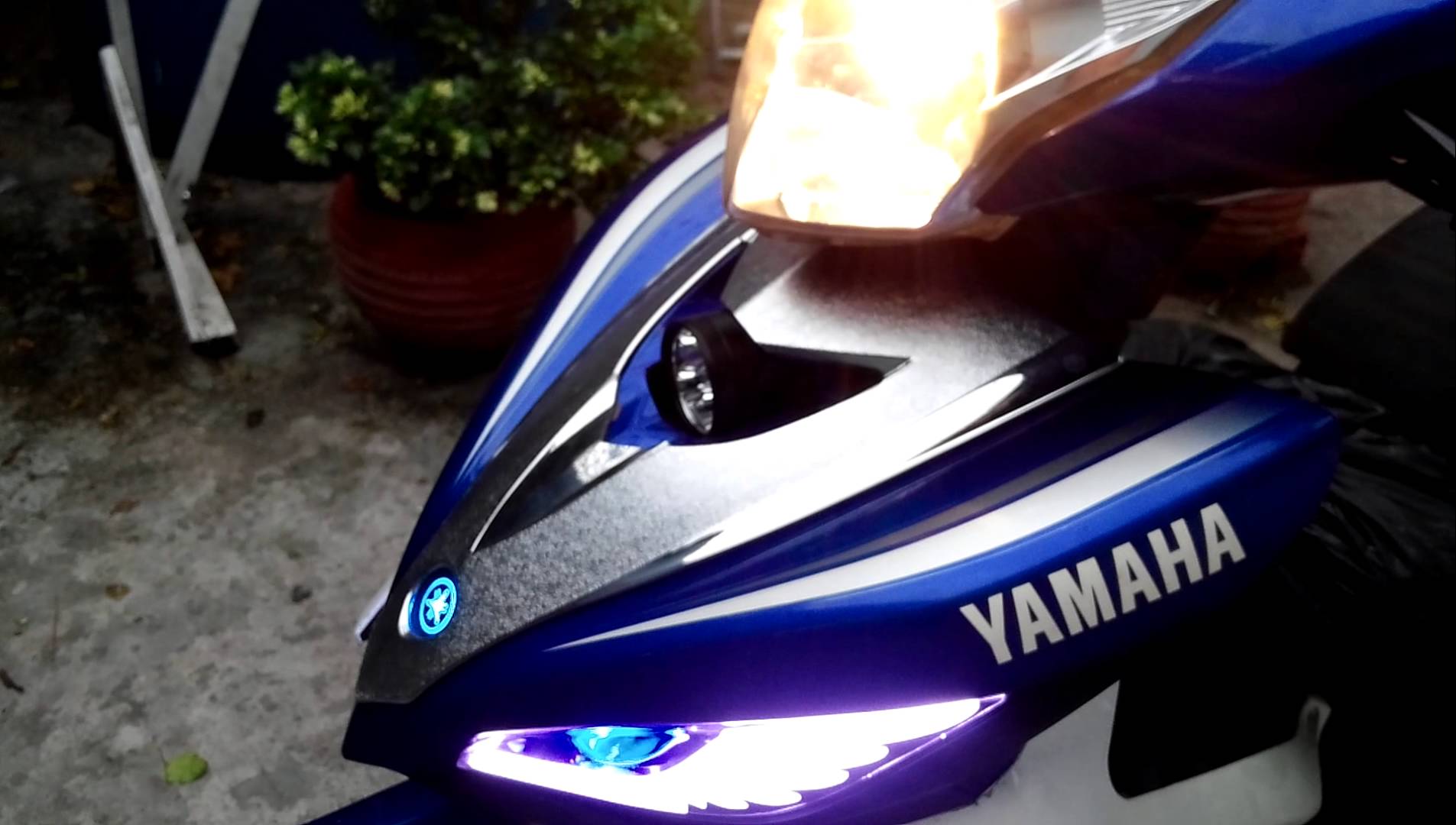 Chọn loại đèn pha nào là tốt nhất ?