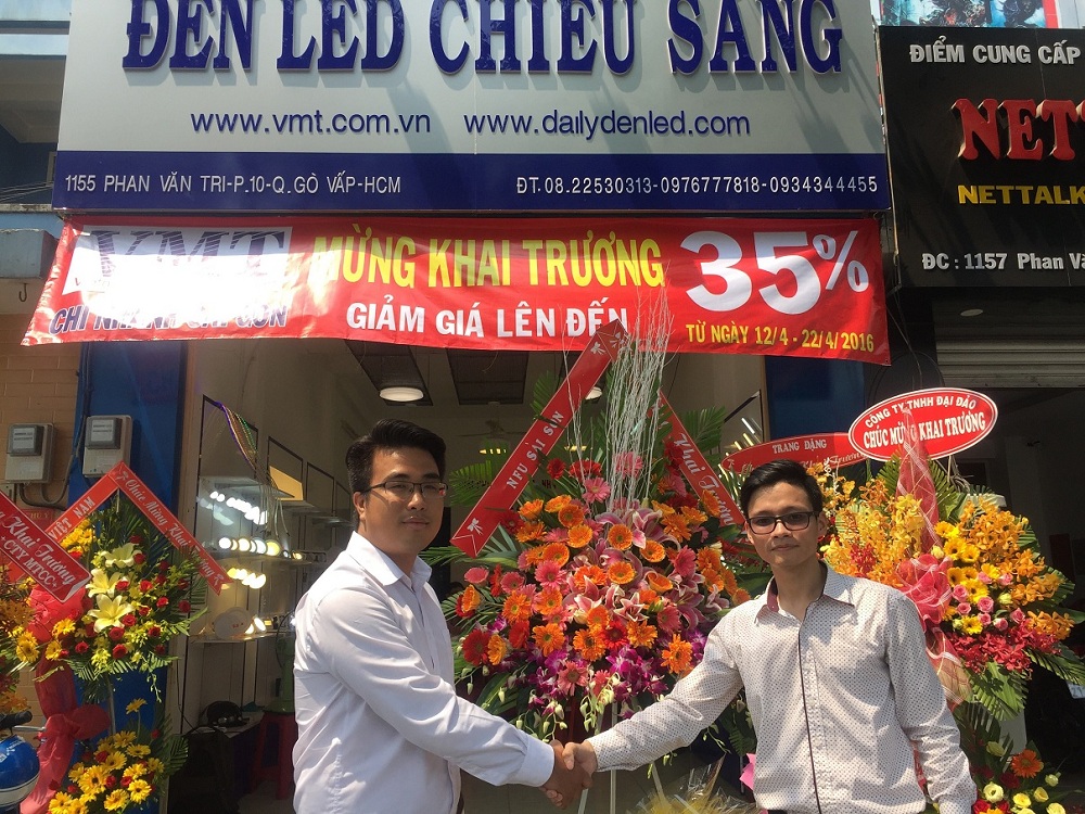 đèn led khai trương