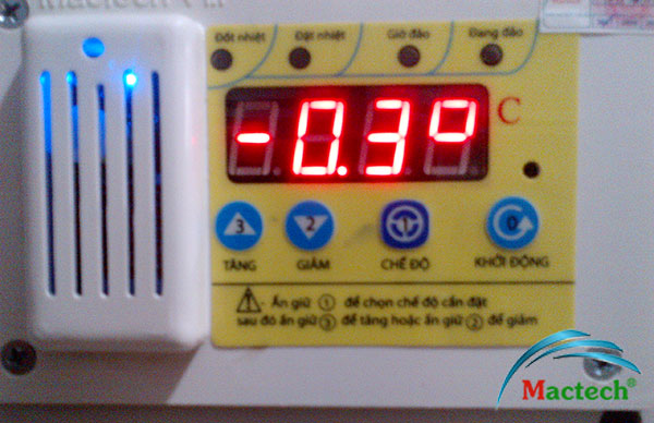 Nhiệt độ đặt để quay quạt quá nhiệt