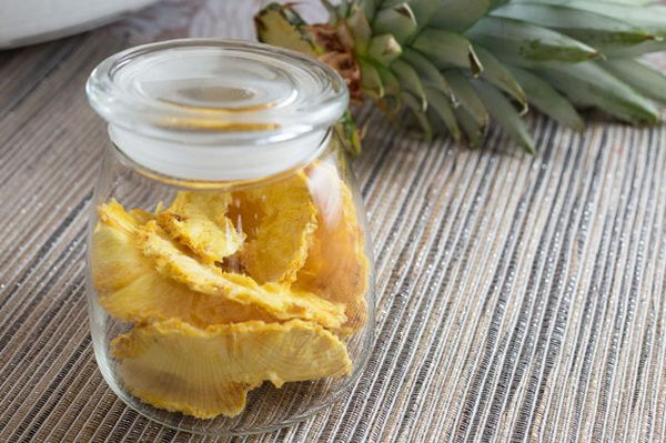 dứa đã sấy khô