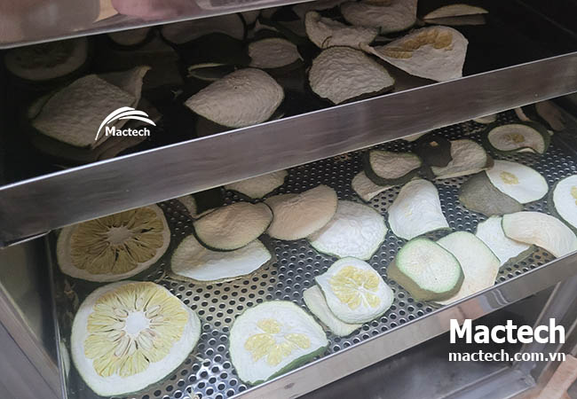 Bưởi non sấy khô làm trà