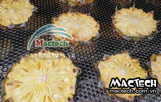 Dứa sấy bị đen, nguyên nhân và hướng khắc phục cụ thể