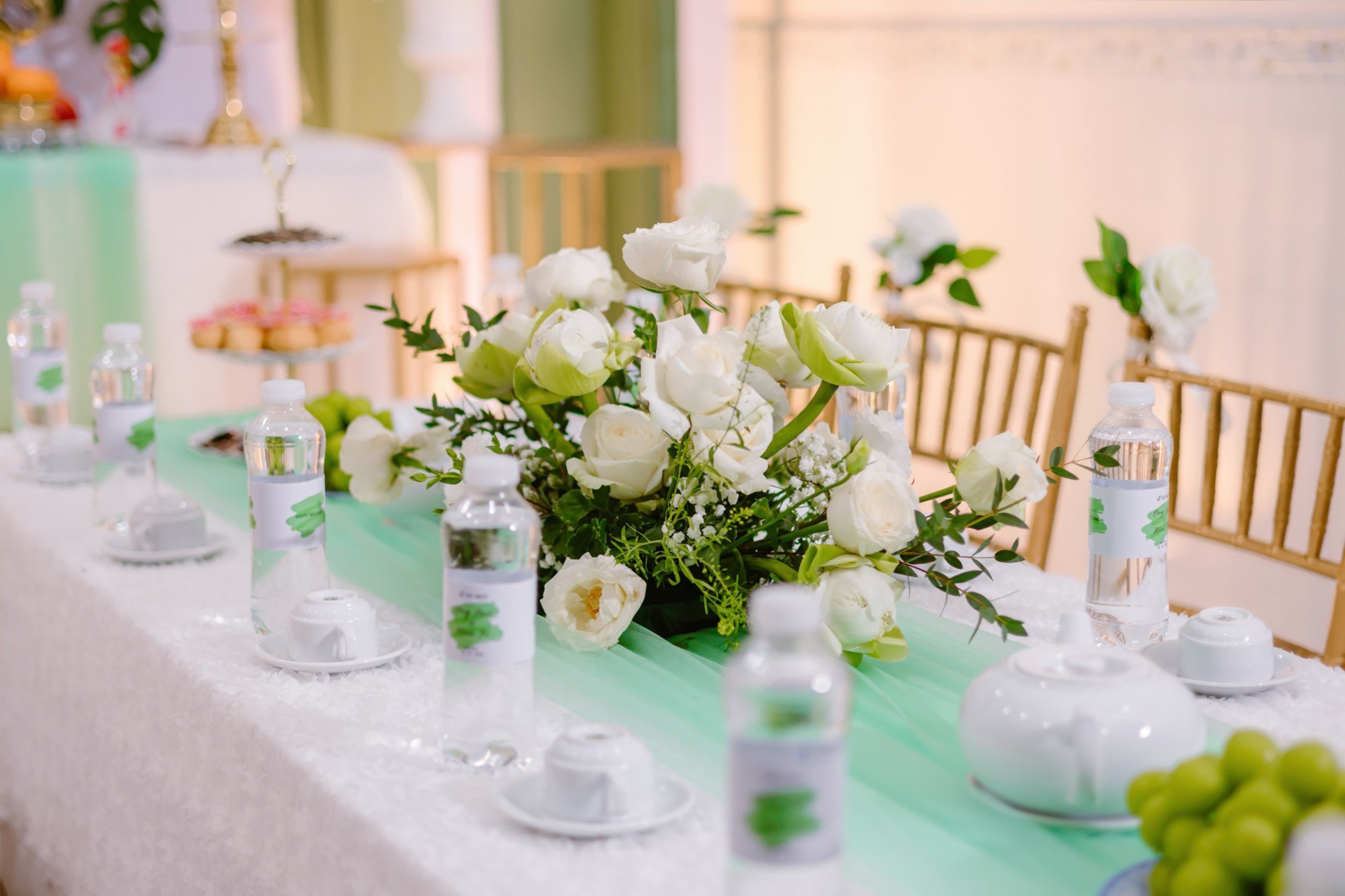 GIA TIÊN HOA SEN TRẮNG