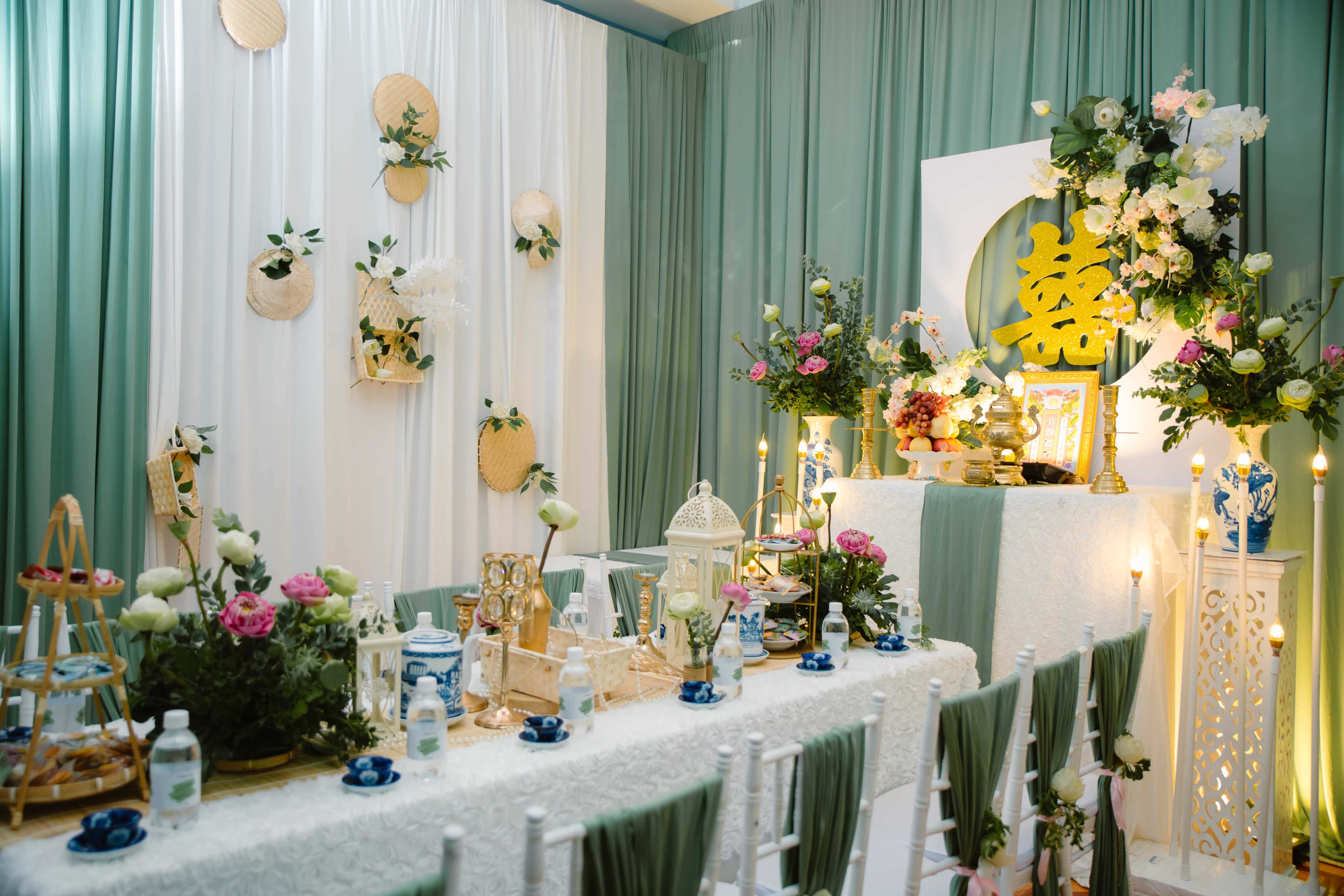 GIA TIÊN HOA SEN TRẮNG