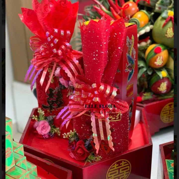 Mâm trà, rượu, đèn