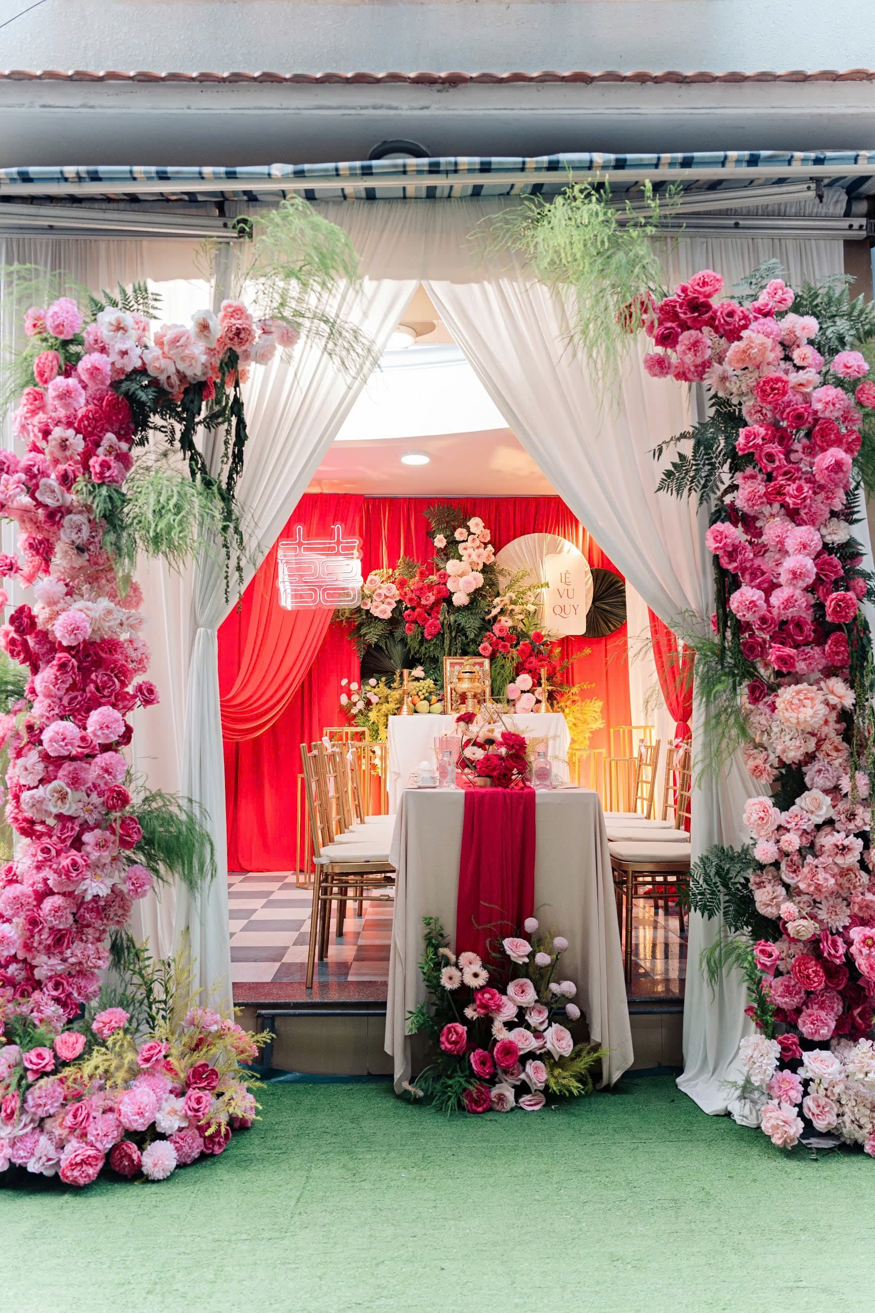 Trang Trí Lễ Vu Quy Tông Đỏ Hồng Trắng Đẹp Nhẹ Nhàng