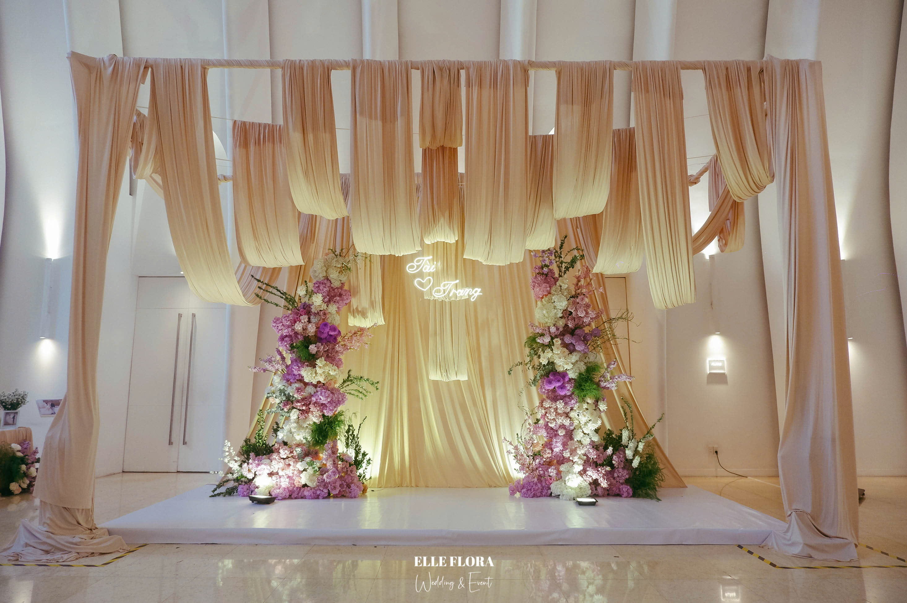 Backdrop cưới Pastel Moonlight