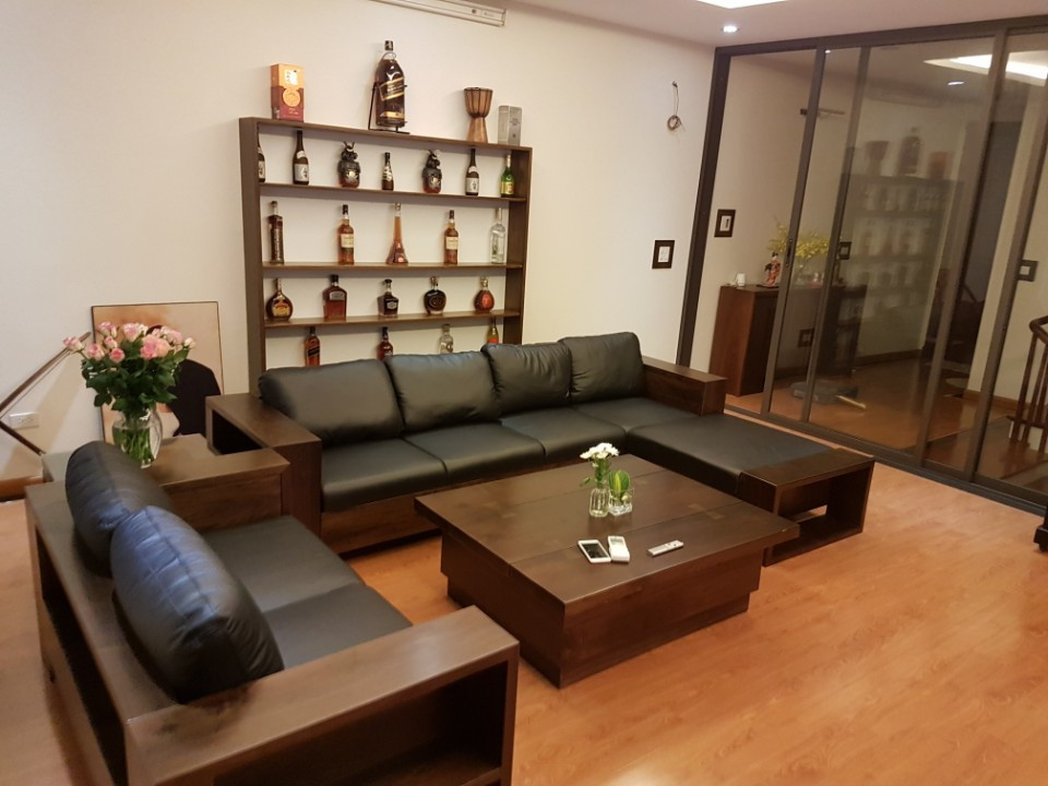 Những đặc điểm của bộ sofa gỗ sồi mỹ nhung-dac-diem-cua-bo-sofa-go-soi-my-1