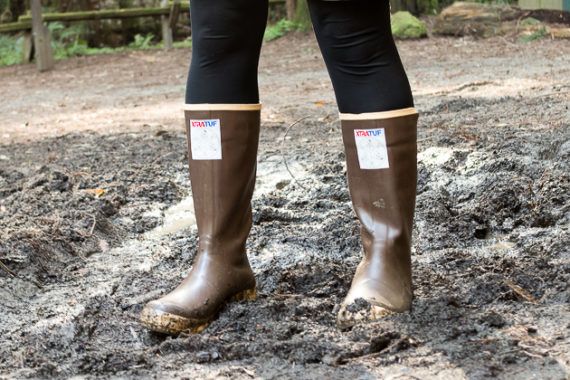 Ủng cao su đi cấy