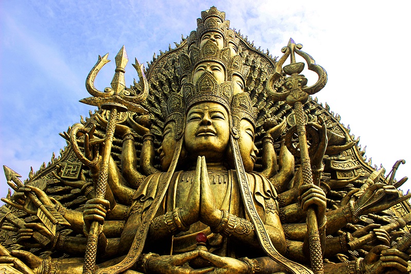 Ý nghĩa tượng Phật Bà Quan Âm Thiên Thủ Thiên Nhãn độc đáo, cực hay