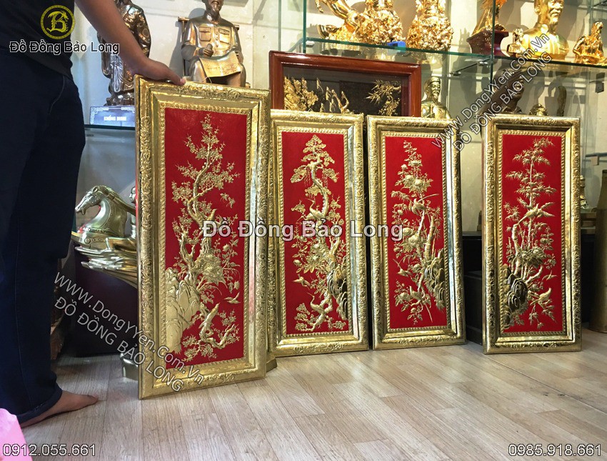 Tranh Tứ Quỳ bằng đồng được tô nền đỏ rất sáng và đẹp