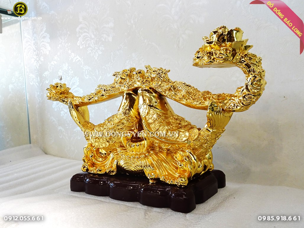 Vật phẩm đôi cá chép đỡ gậy như ý mạ vàng cao 18cm dài 35cm