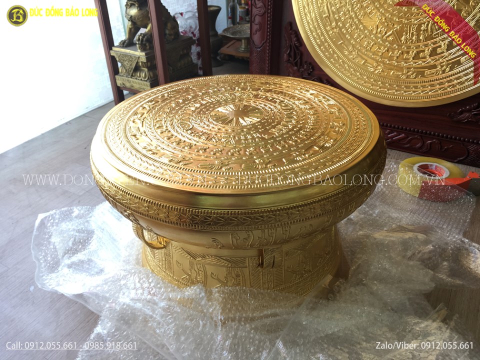 Trống được nghệ nhân của Đúc Đồng Bảo Long đúc nổi khá tỉ mỉ, sắc nét