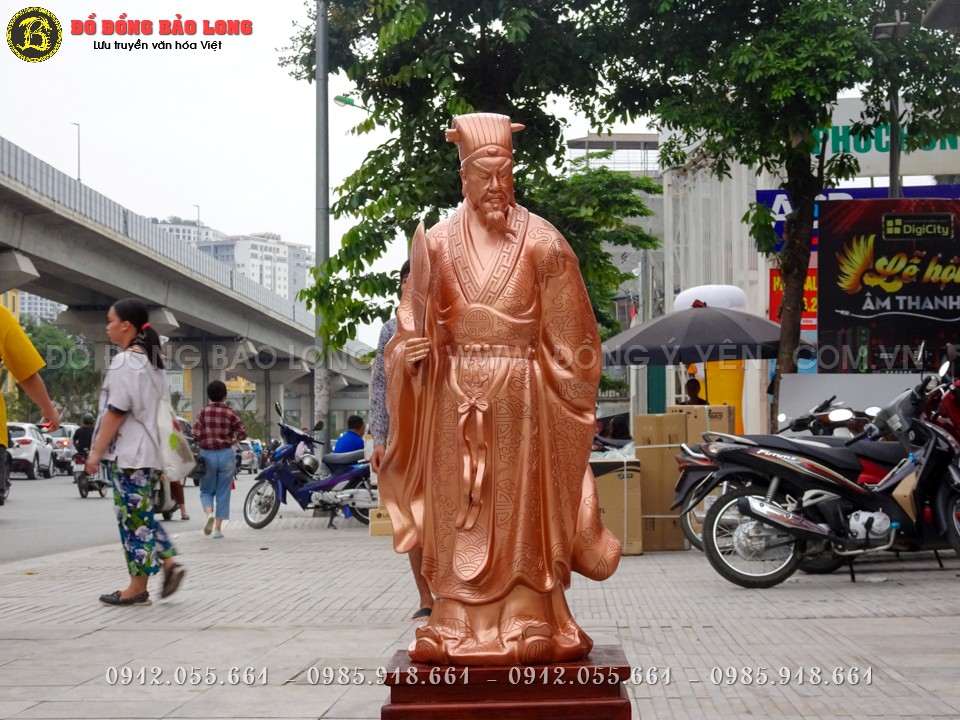 Tượng Khổng Minh bằng đồng đỏ do Đúc Đồng Bảo Long chế tác