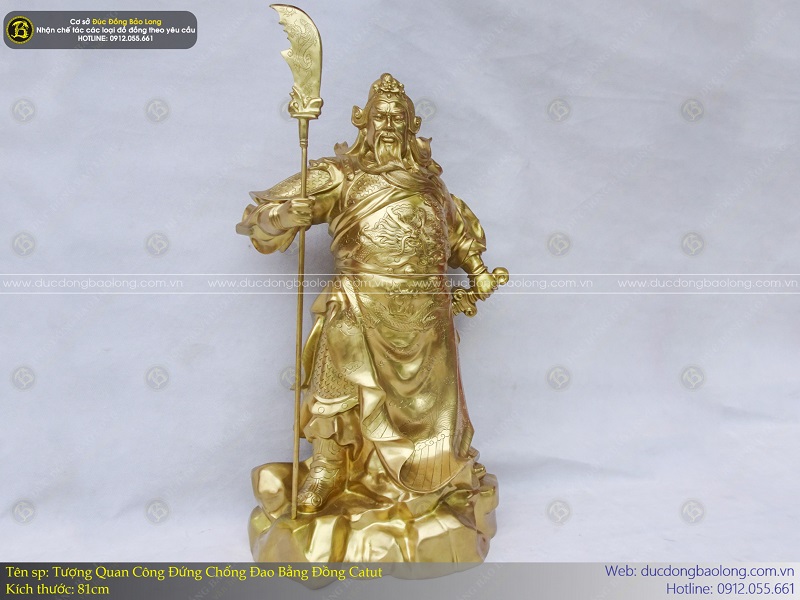 tượng quan công đứng chống đao bằng đồng catut 81cm