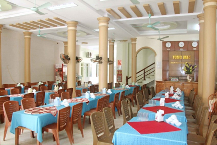 Đặt phòng khách sạn Tùng Mai, khách sạn giá rẻ chất lượng tại Sầm Sơn Khach-san-tung-mai-nha-an