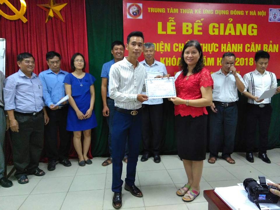 Phục hồi khứu giác bằng huyệt 138.