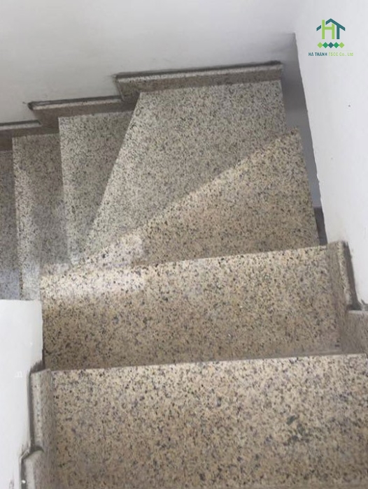 đá ốp lát cầu thang