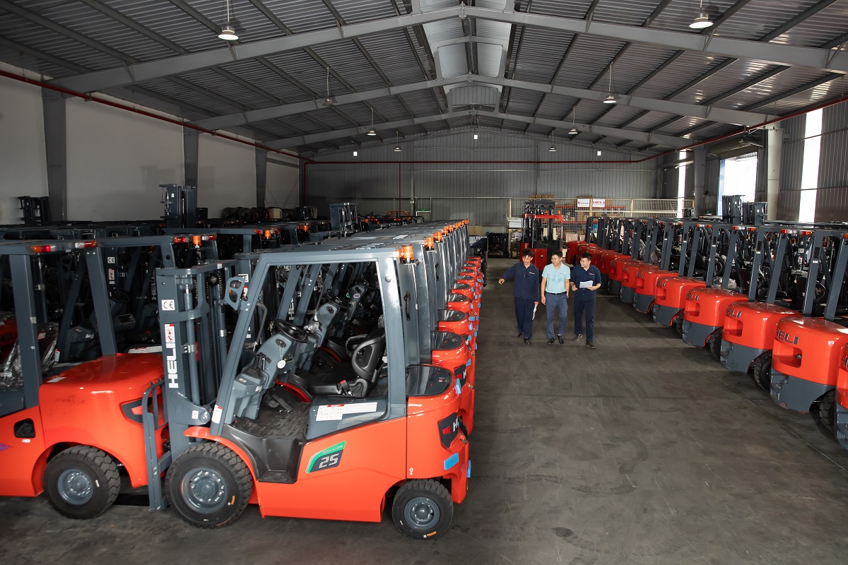 xe-nang-dau-heli-trung-quoc