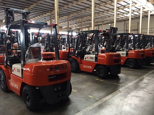 ly-do-vi-sao-xe-nang-heli-duoc-ua-chuong